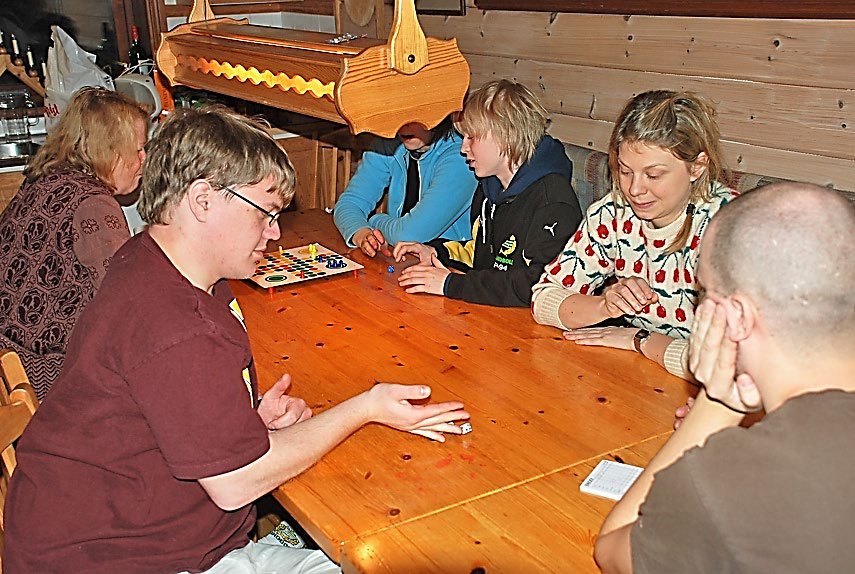 Kusin Adam följer med till fjällen
